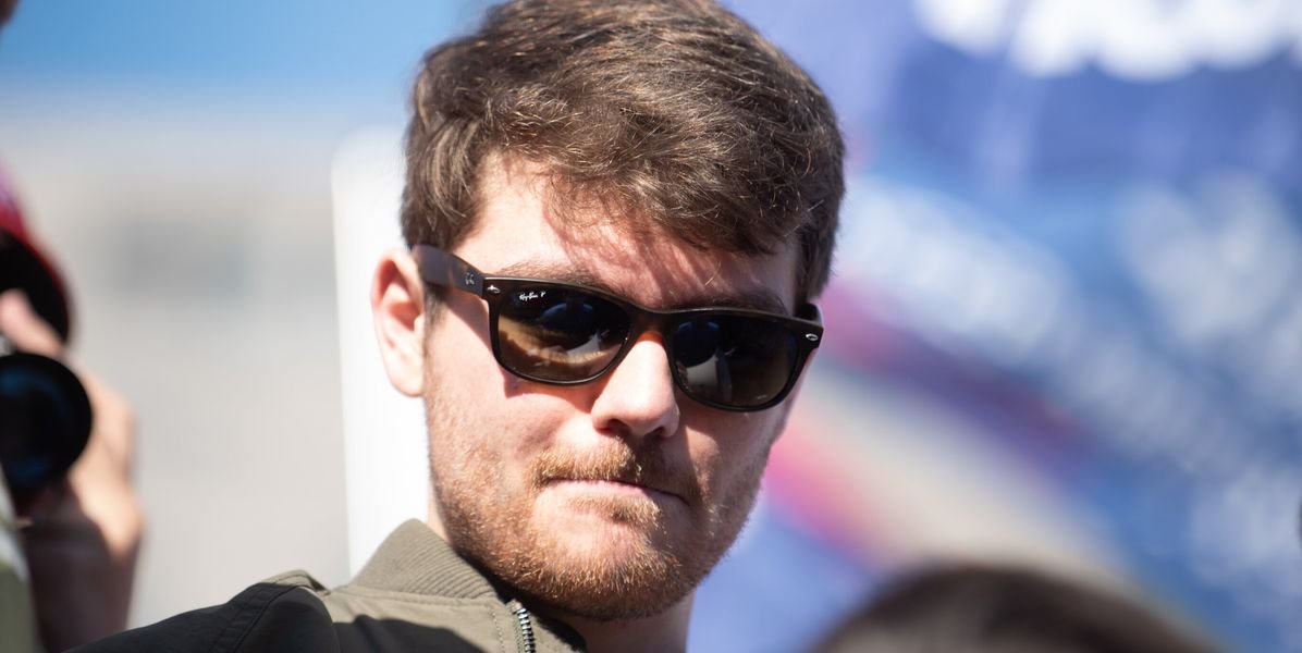 Fuentes, 30-year-old virgin (at least with women) and Hitler-lover.