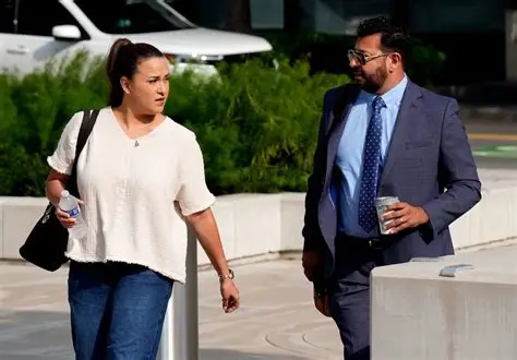 Mark Janbakhsh (right)