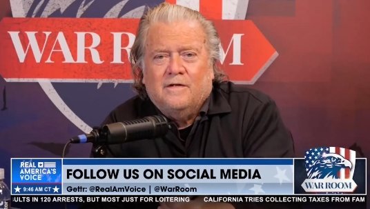 Bannon Warns Trump Team Fails to Grasp War with Democrats