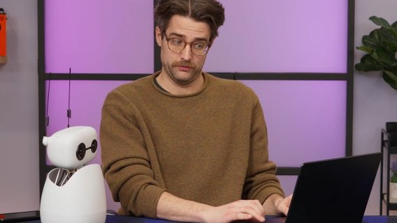 Reachy “Mini-Lite” Brings Open-Source Robot to Your Desk