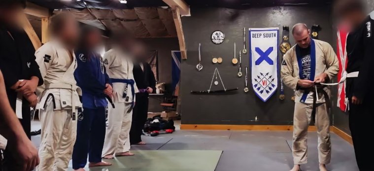 Elliott leading grappling training.