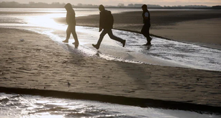 France Vows to Arrest Brits Who Slash Migrant Dinghies to Stop Channel Crossings